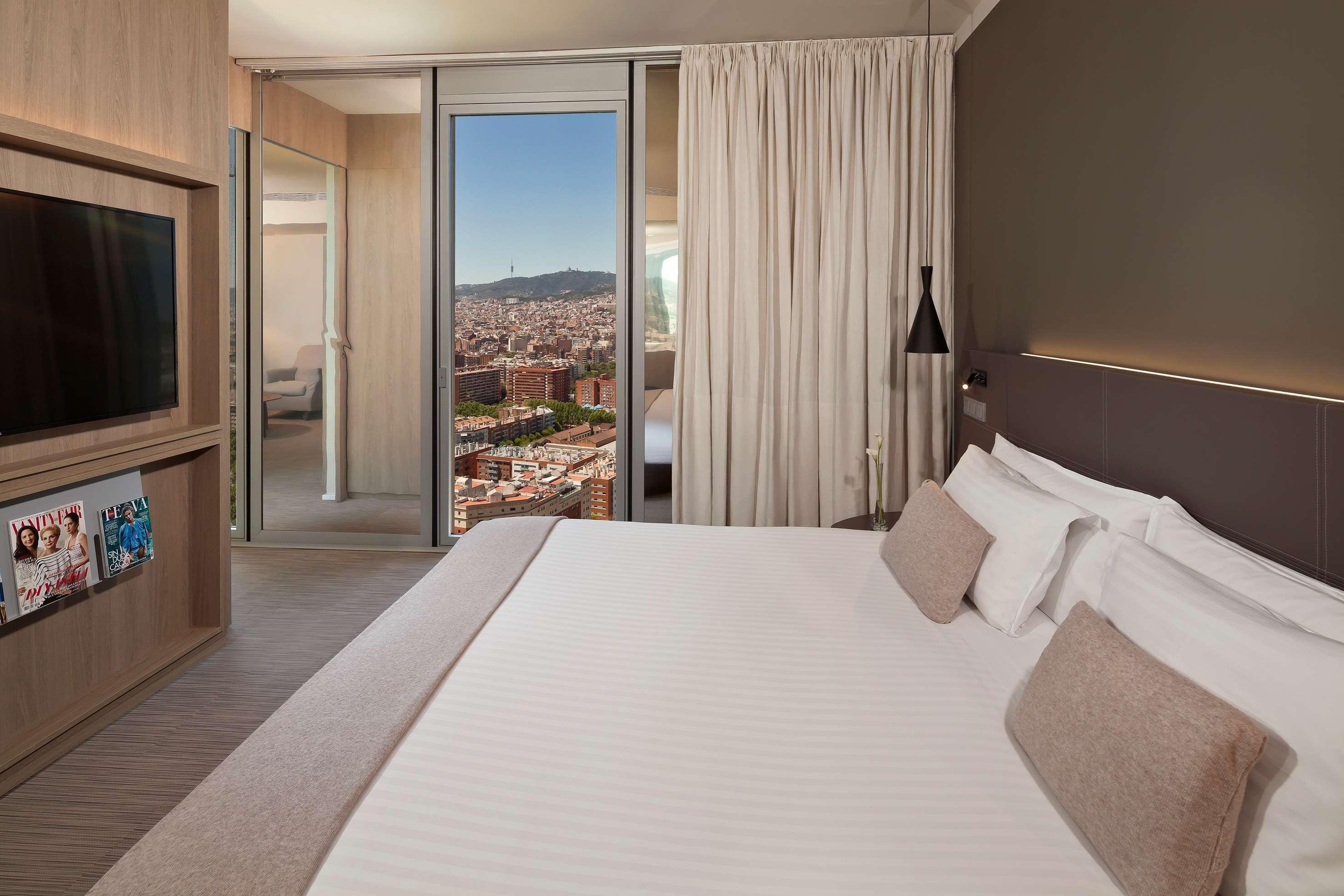 เดอะ เลเวล แอท เมเลีย บาร์เซโลนา สกาย Hotel ภายนอก รูปภาพ